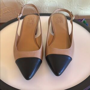 Naturalizer Tan and Black Heels with Adjustable Slingback